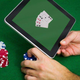 Illustration for article titled Strategi Menggunakan Teknik Bluffing Saat Bermain di Situs Poker Online